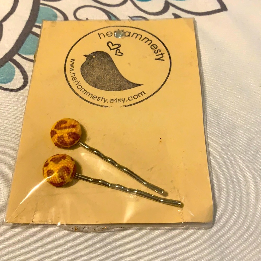 Cheetah hair pins